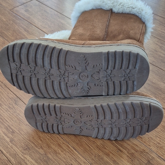 SO Tan and White Fur-Lined Winter Boots - Picture 3 of 6